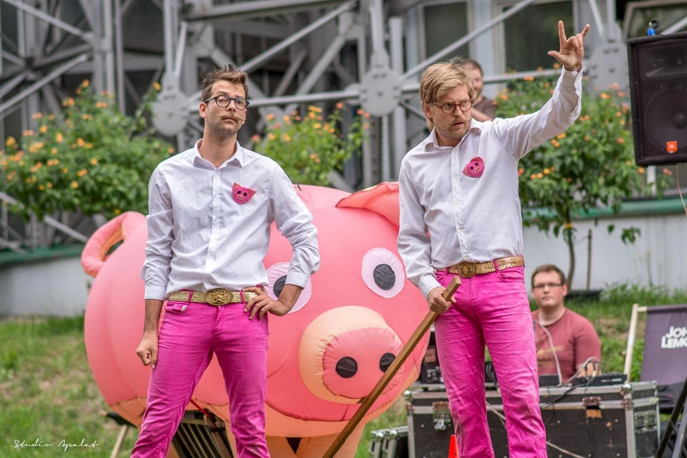 Bratři v tricku: Prasečí cirkus